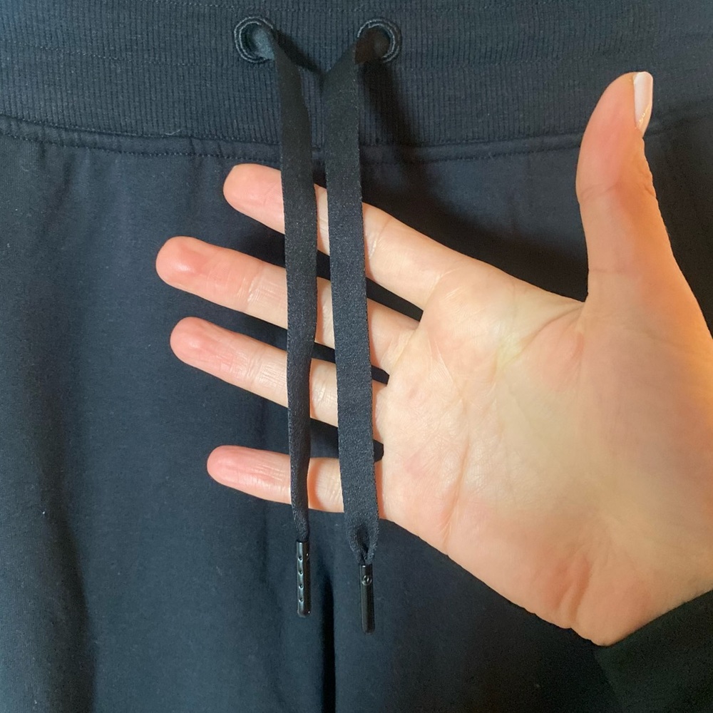 Lululemon Classic-Fit Mid-Rise Jogger Size XS Black Cozy Pockets - Picture 5 of 10